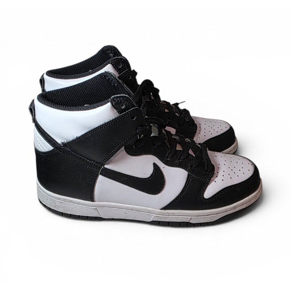 Nike Dunk‎ High "Panda" DB2179-103 featuring leather uppers and high-top support